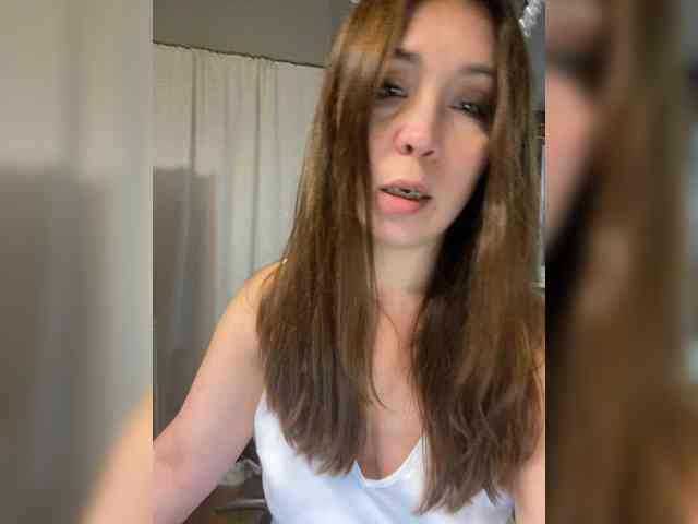 Sweet-Kate333 webcam