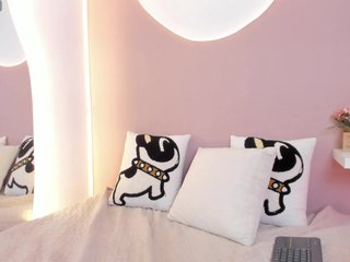 EllieMitchell Porn Show