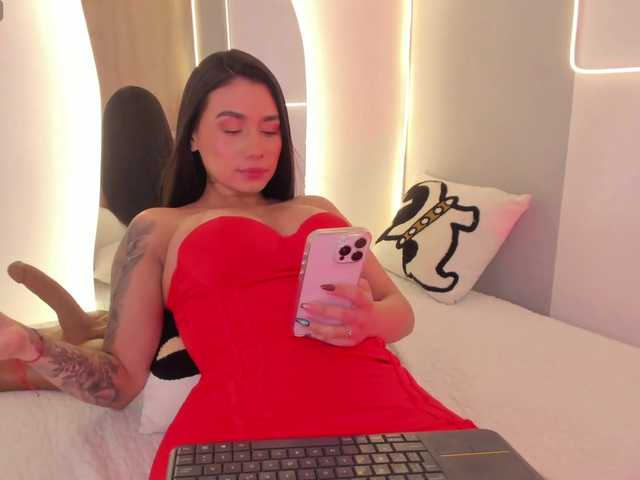 EllieMitchell live cam on BongaCams