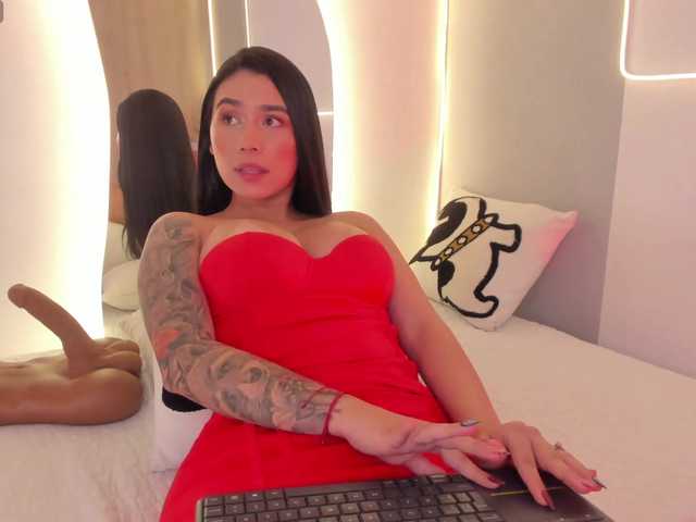 EllieMitchell live cam
