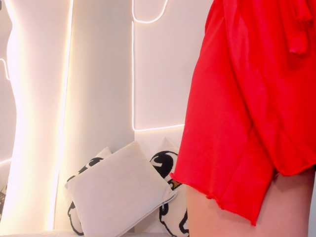 EllieMitchell live cam on BongaCams