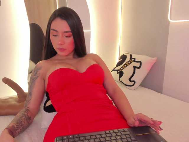EllieMitchell live cam on BongaCams
