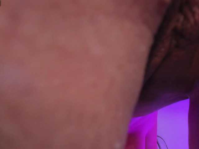EllieMitchell live cam on BongaCams