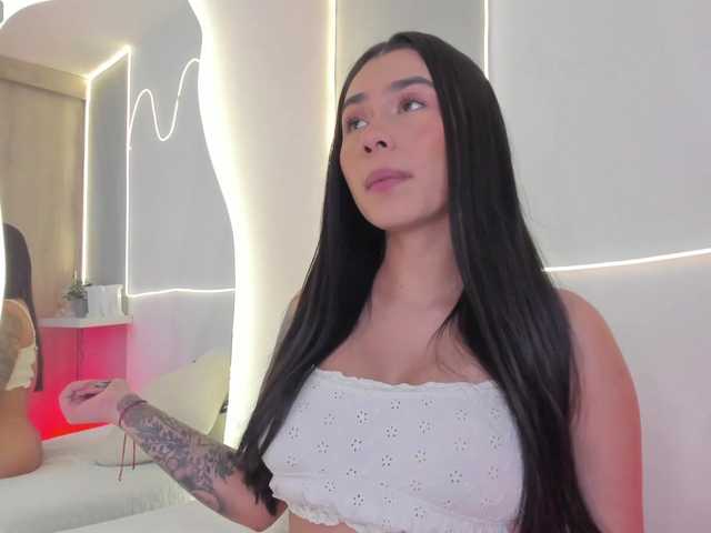 EllieMitchell live cam on BongaCams