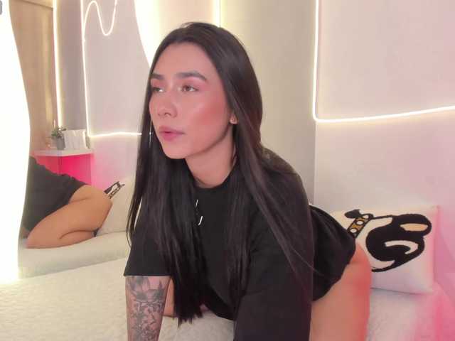 EllieMitchell live cam on BongaCams