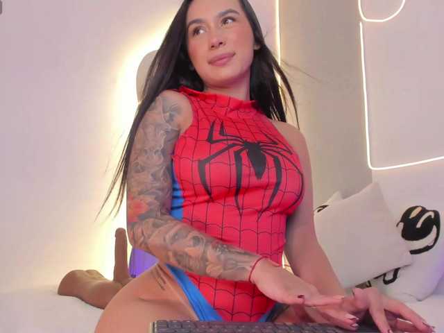 EllieMitchell live cam on BongaCams