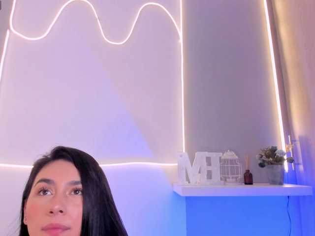EllieMitchell live cam on BongaCams