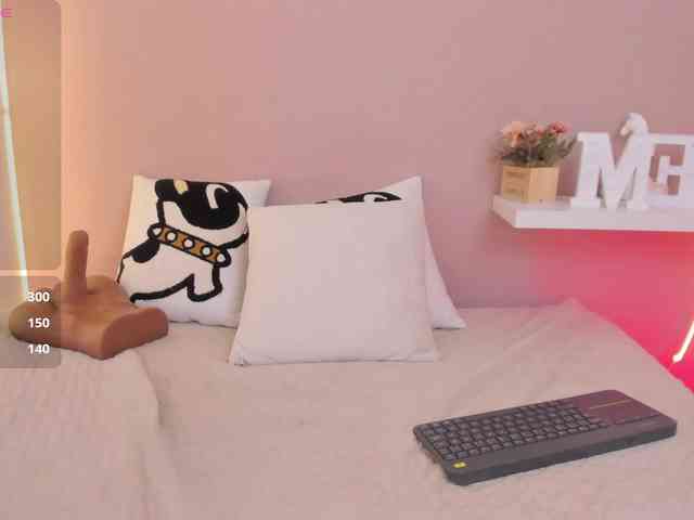 EllieMitchell webcam