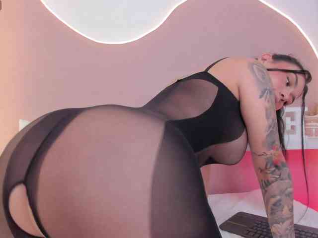 EllieMitchell webcam