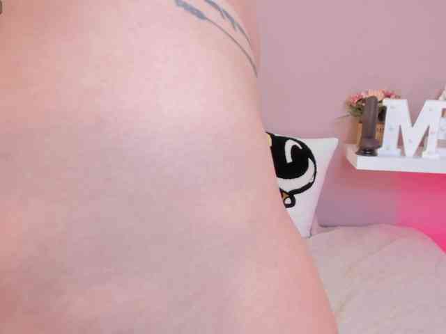 EllieMitchell webcam