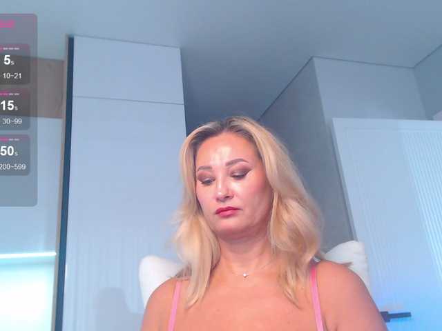 hold-me-tight live cam on BongaCams