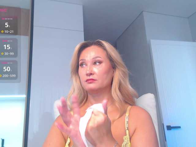 hold-me-tight live webcam show