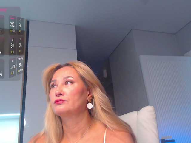 hold-me-tight's BongaCams show and profile