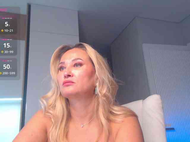 hold-me-tight webcam
