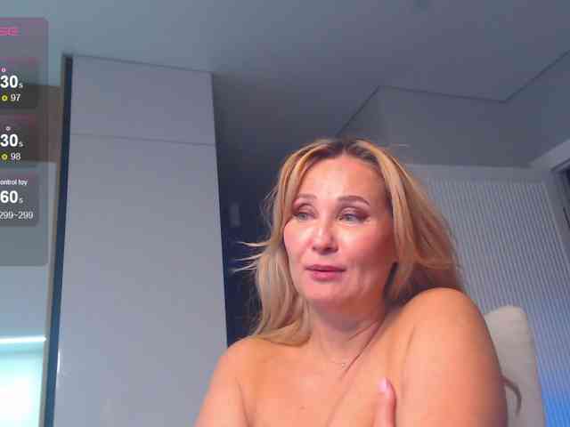 hold-me-tight webcam