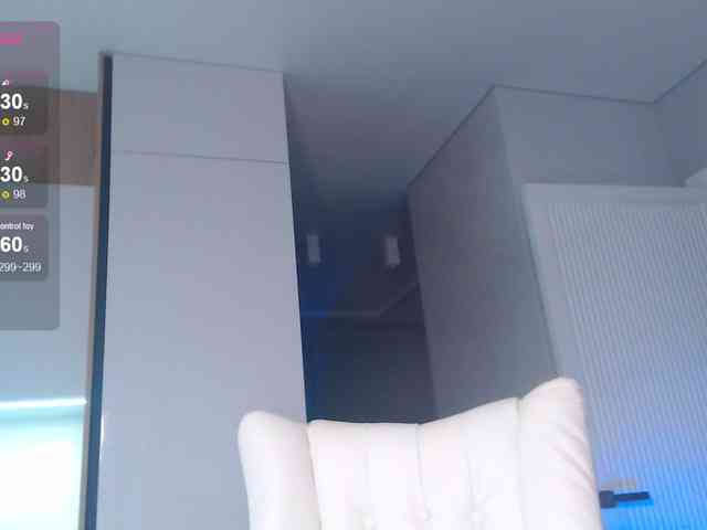 hold-me-tight webcam