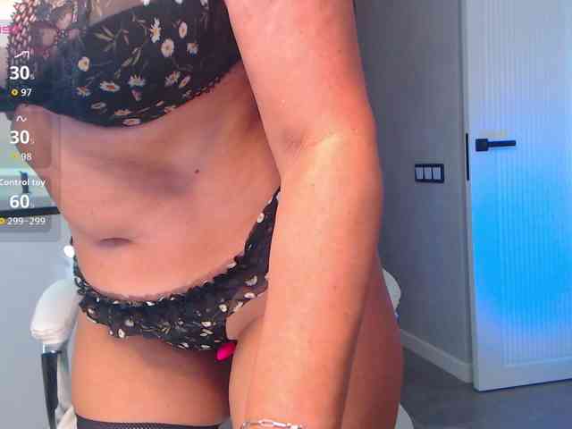 hold-me-tight webcam