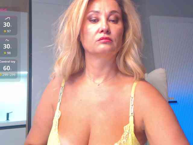 hold-me-tight Sex Cam Show