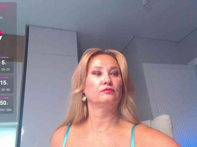 hold-me-tight webcam