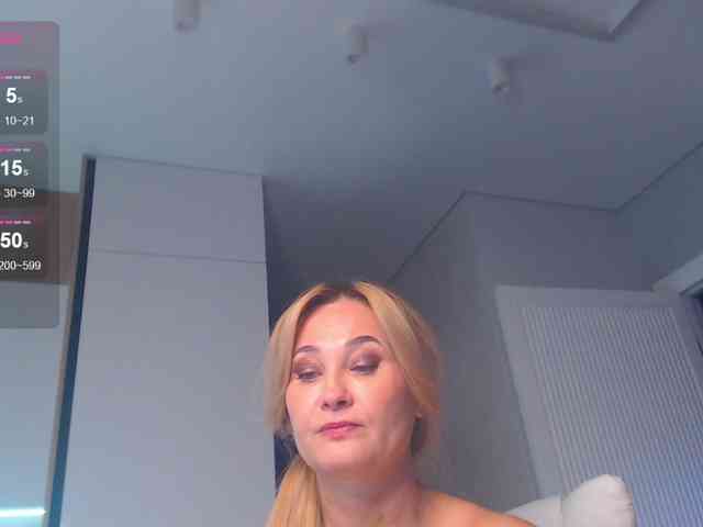 hold-me-tight webcam