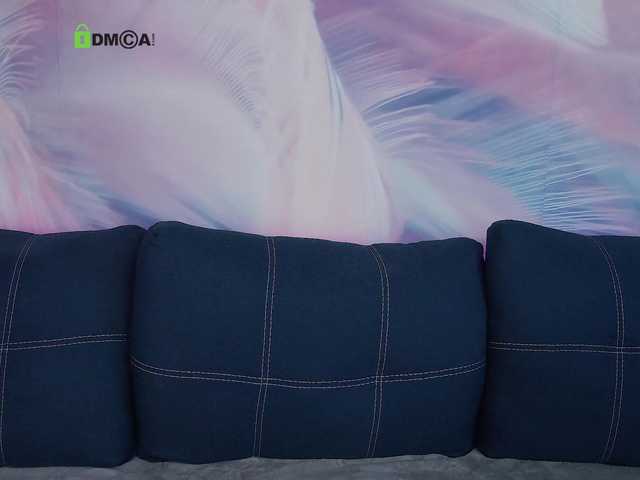 TouchMeNow live webcam show