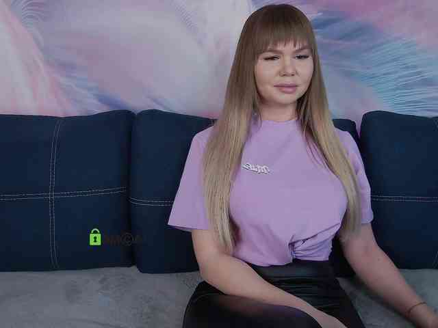 TouchMeNow webcam