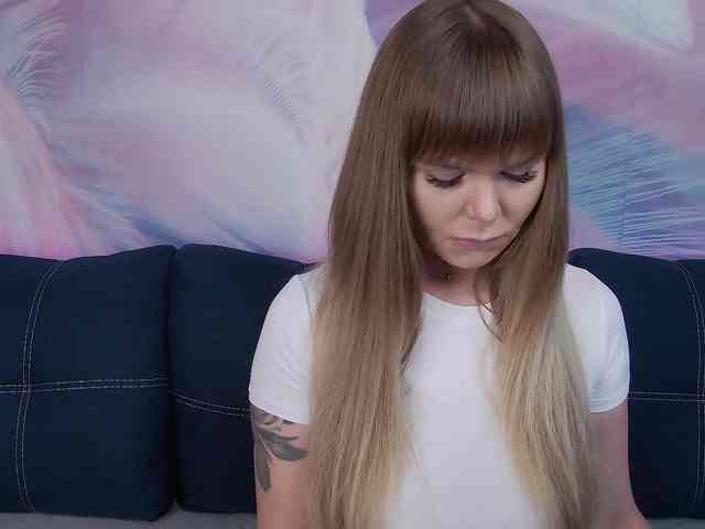 TouchMeNow webcam