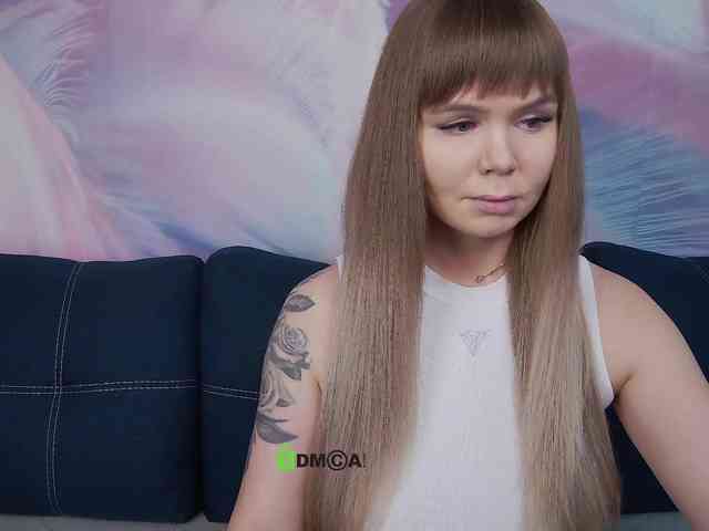 TouchMeNow webcam