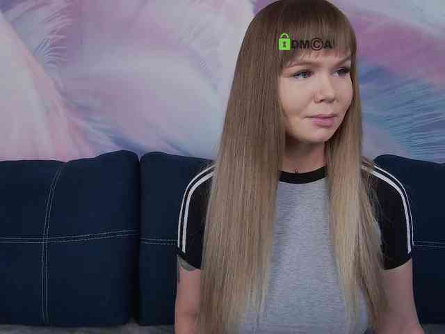 TouchMeNow webcam