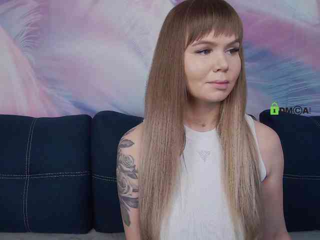 TouchMeNow webcam