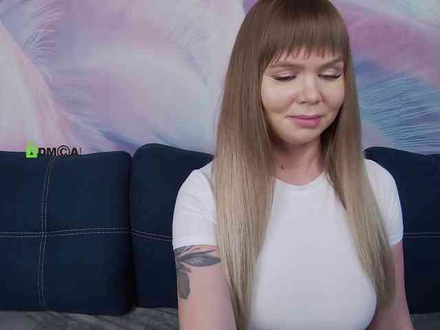 TouchMeNow webcam