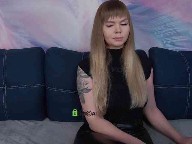 TouchMeNow webcam