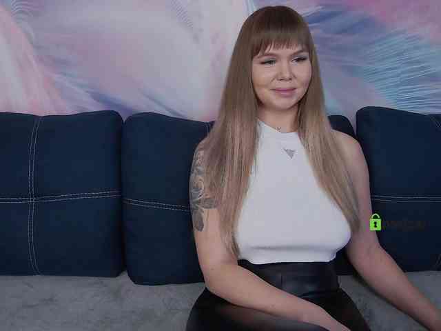 TouchMeNow webcam