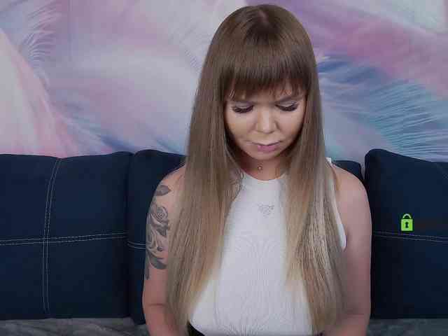 TouchMeNow webcam