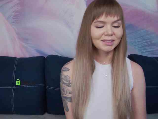 TouchMeNow webcam