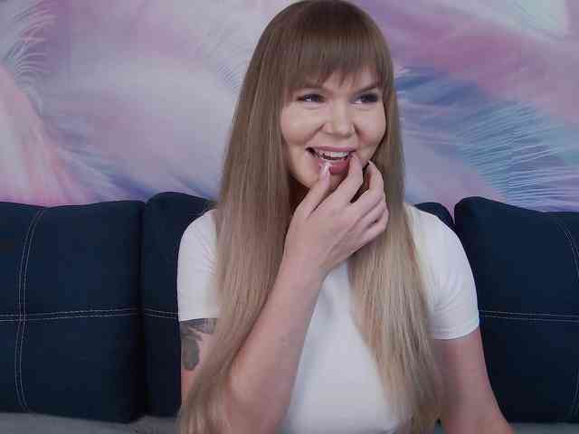 TouchMeNow webcam