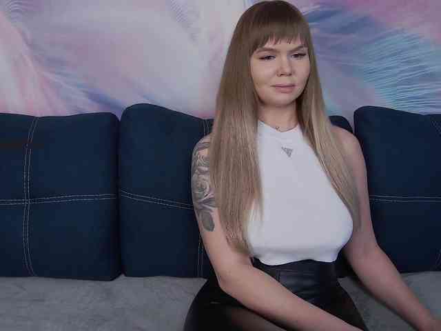 TouchMeNow webcam