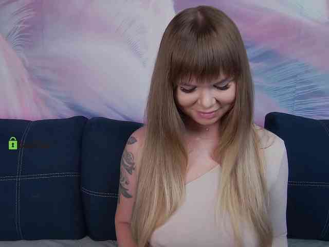 TouchMeNow webcam