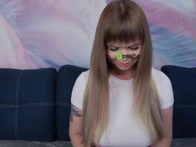 TouchMeNow webcam