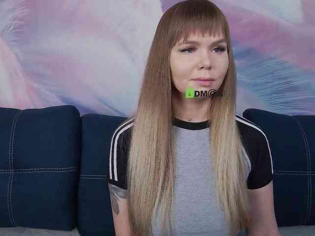 TouchMeNow webcam