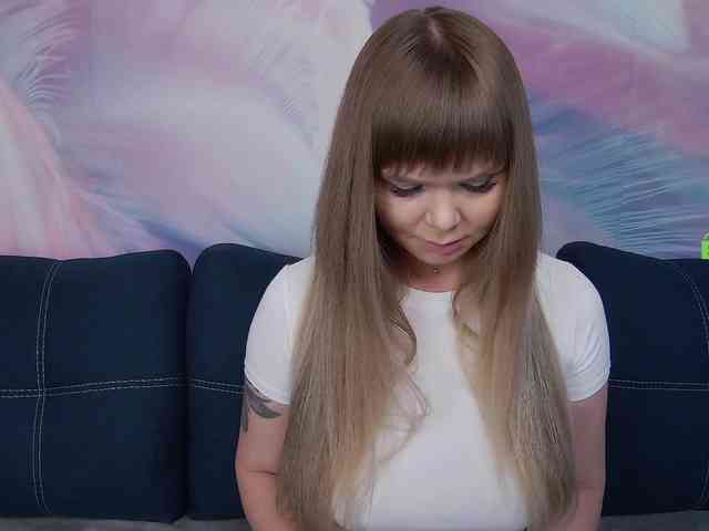 TouchMeNow webcam