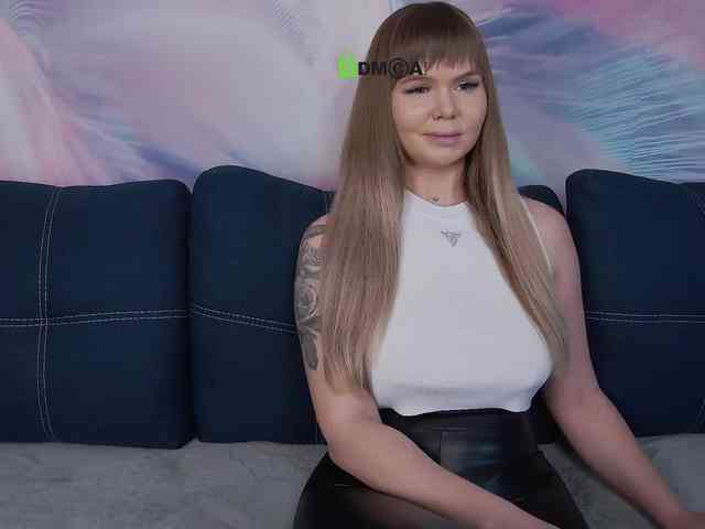 TouchMeNow webcam
