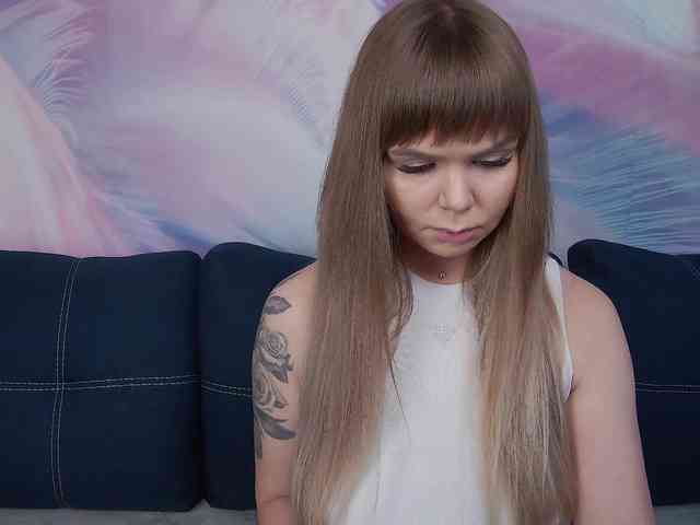 TouchMeNow webcam