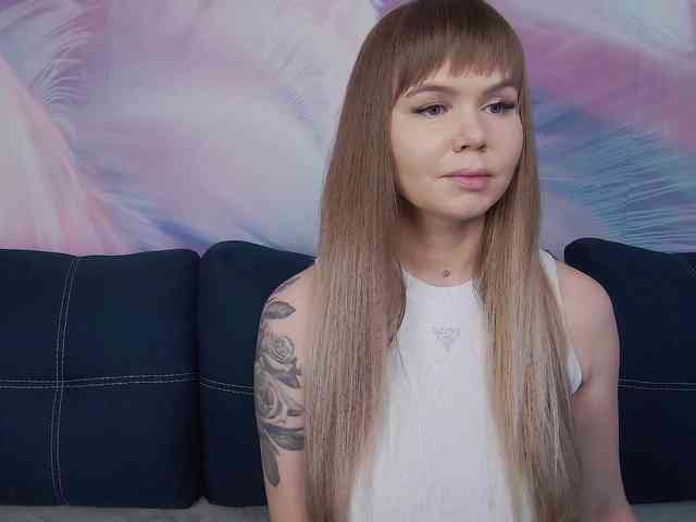 TouchMeNow webcam