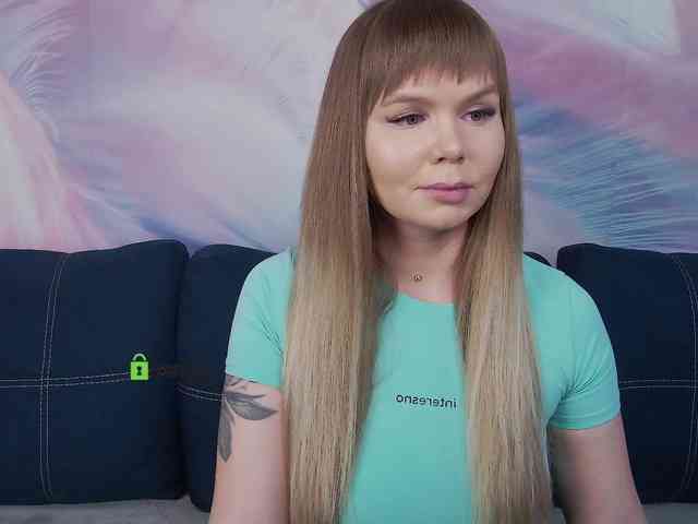 TouchMeNow webcam