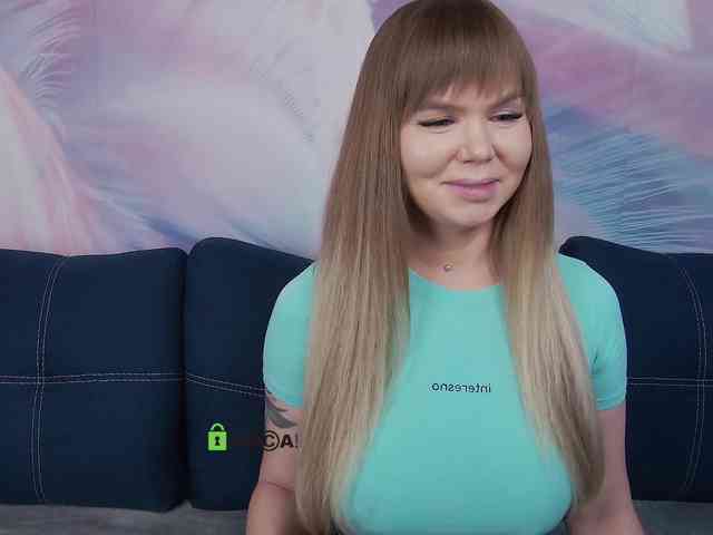 TouchMeNow webcam