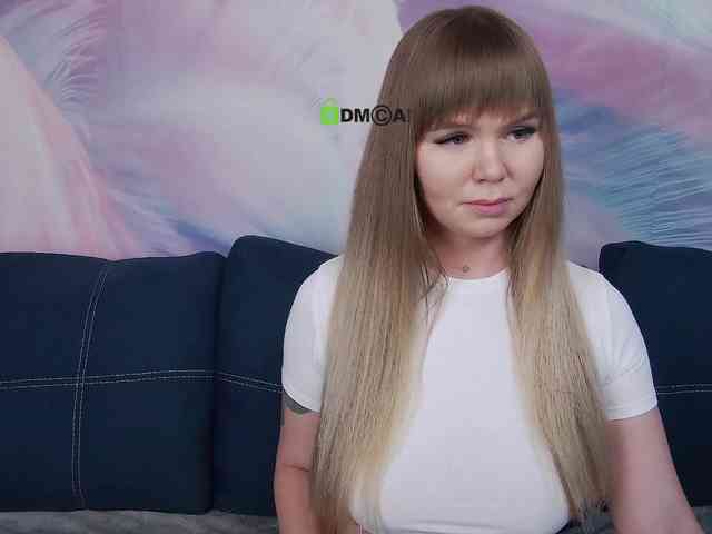 TouchMeNow webcam