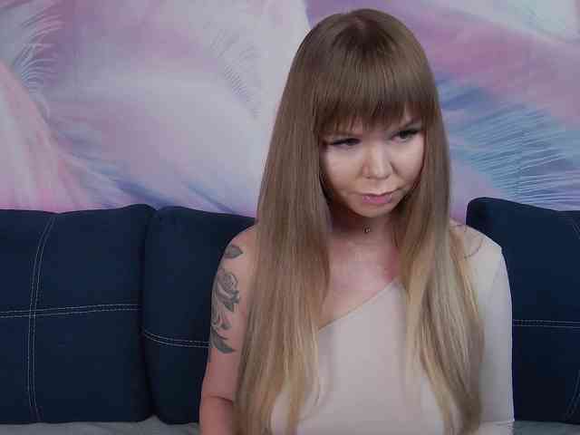 TouchMeNow webcam