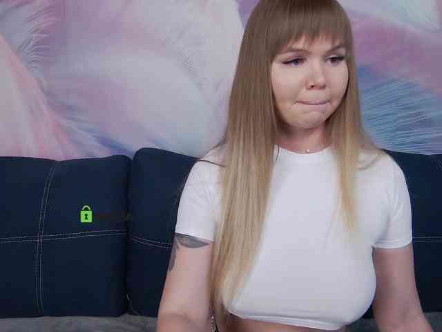 TouchMeNow webcam