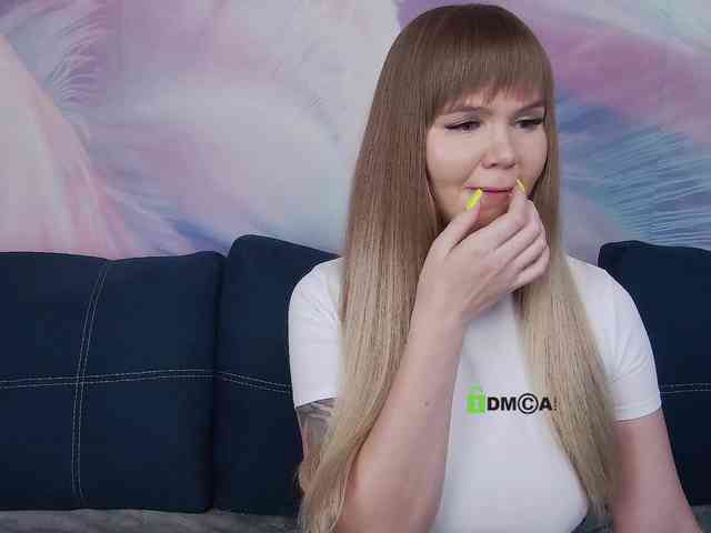 TouchMeNow webcam